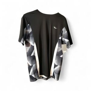 New Everlast large boys Top size large